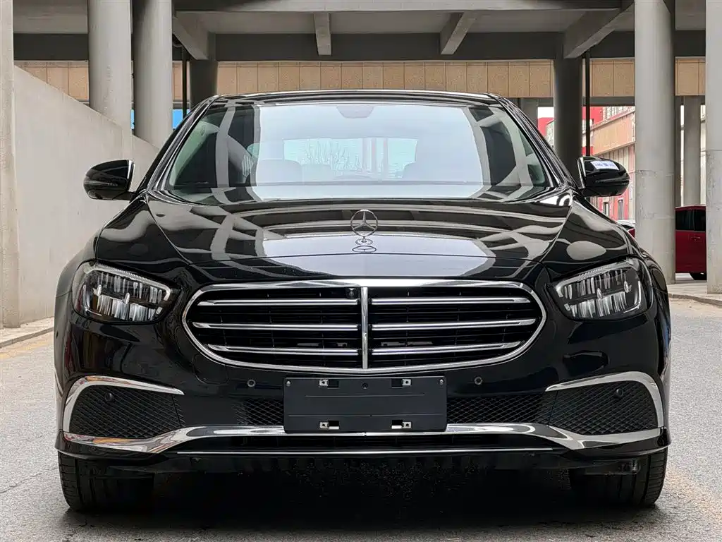 Mercedes-Benz E-Class 2023 — фото 2