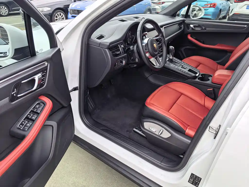 Porsche Macan 2019 — фото 4