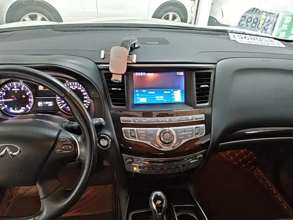 Infiniti QX60 2017 — фото 13