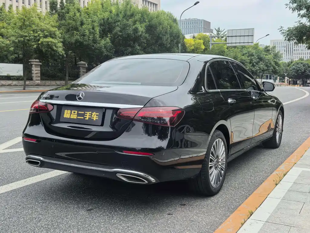 Mercedes-Benz E-Class 2023