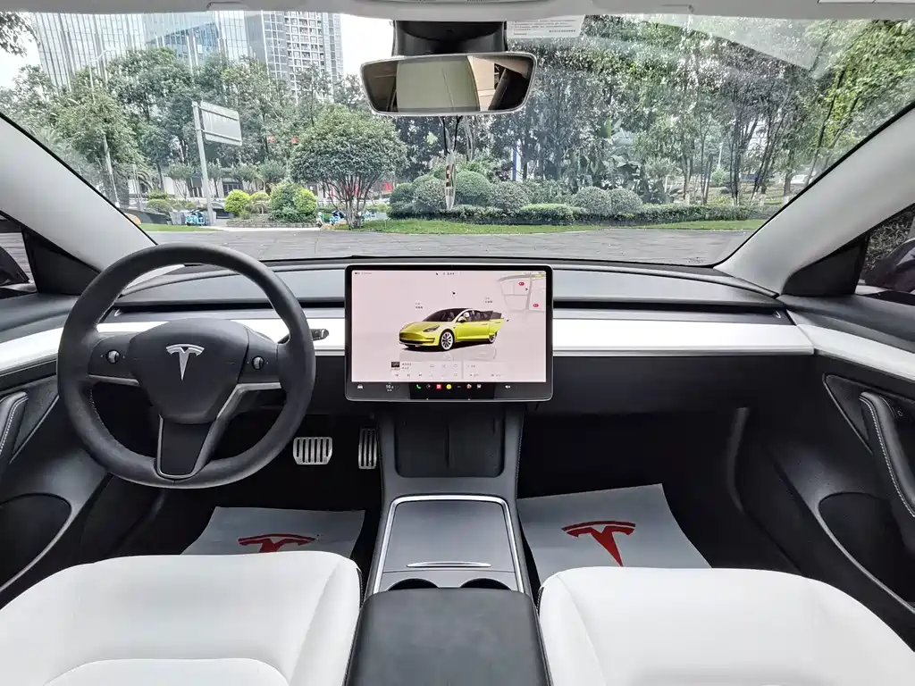 Tesla Model 3 2022 — фото 18