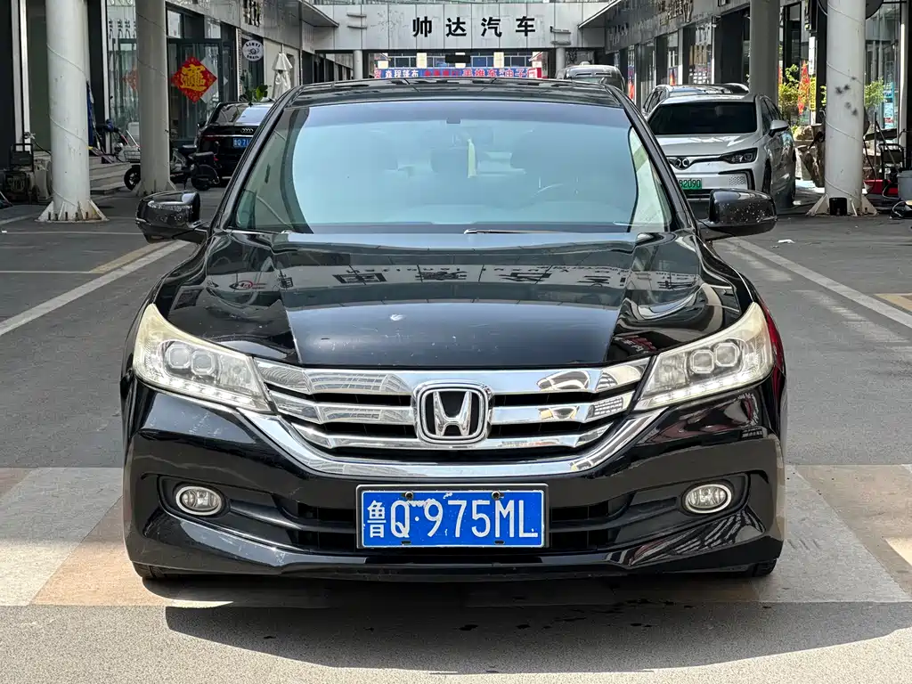 Honda Accord 2015 — фото 2