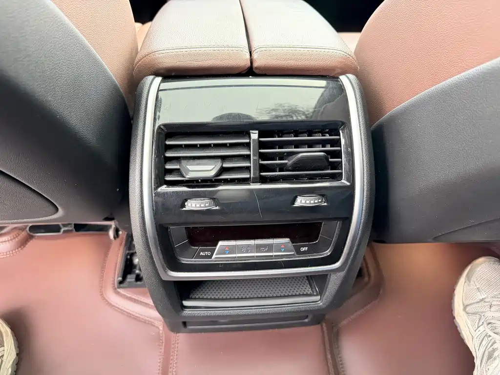 BMW X7 2021 — фото 15