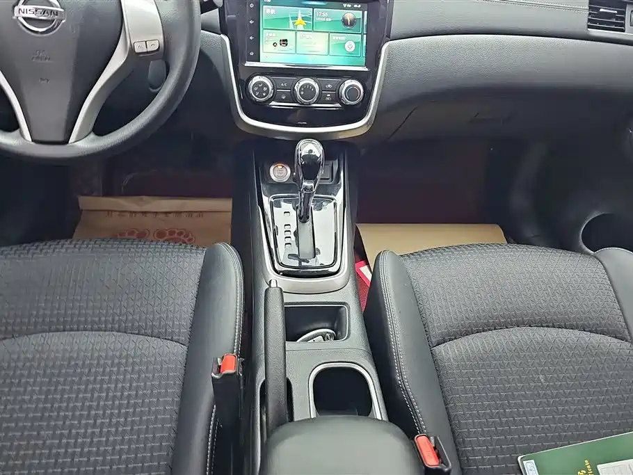 Nissan Tiida 2019 — фото 16
