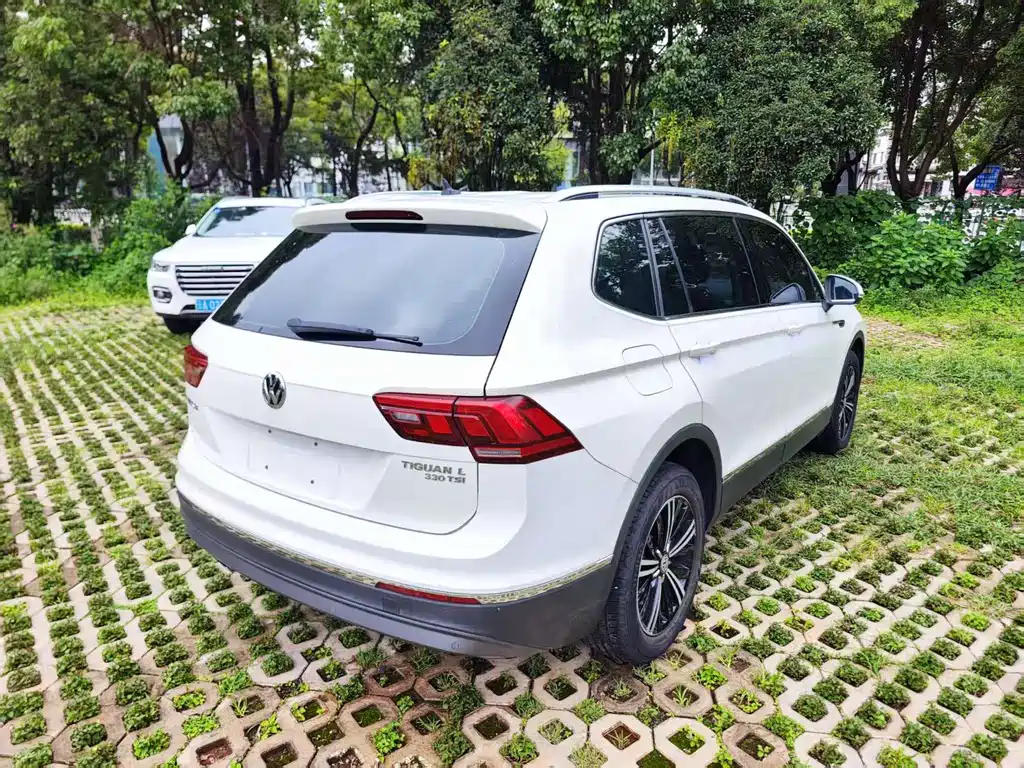 Volkswagen Tiguan L 2019 — фото 8