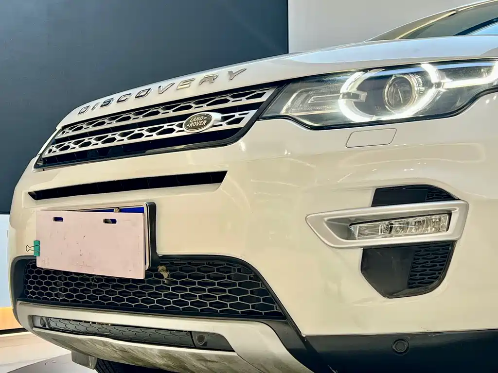 Land Rover Discovery Sport 2017 — фото 5