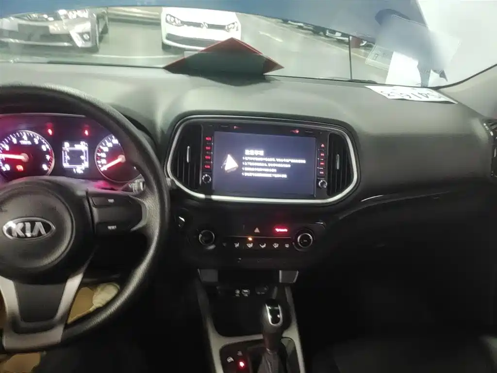 Kia KX3 2016 — фото 10