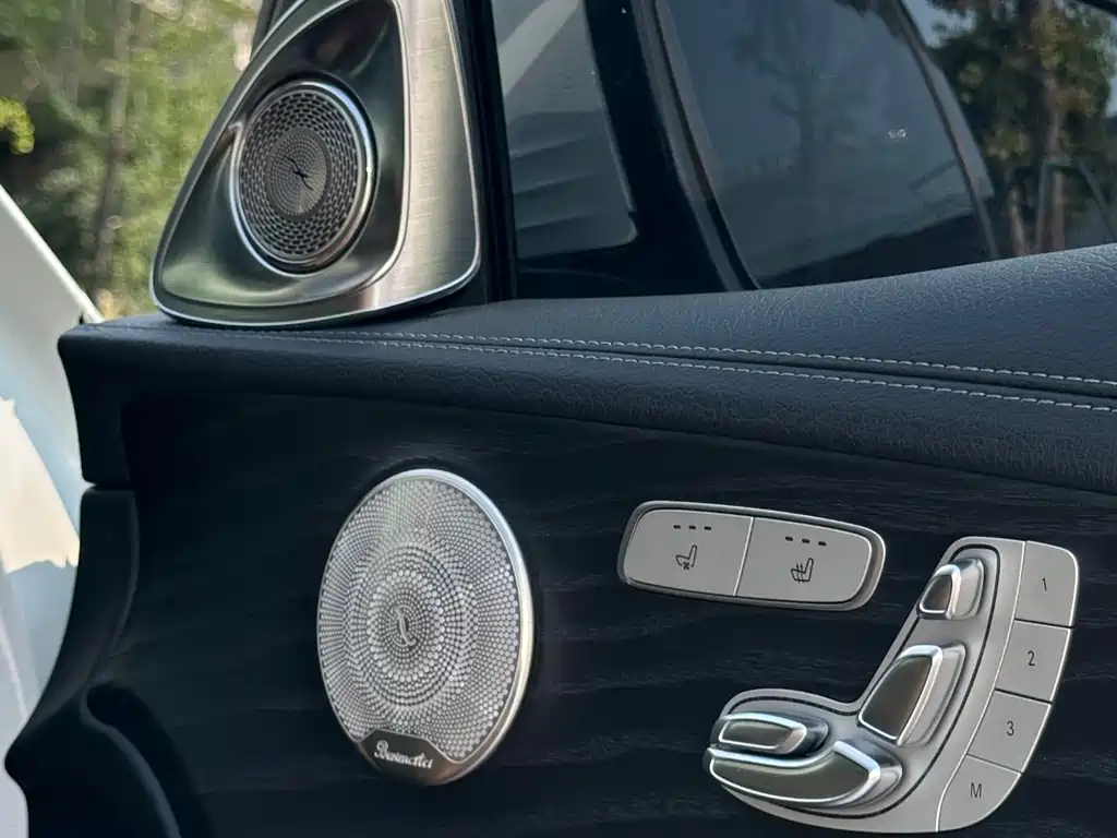 Mercedes-Benz E-Class 2020 — фото 19