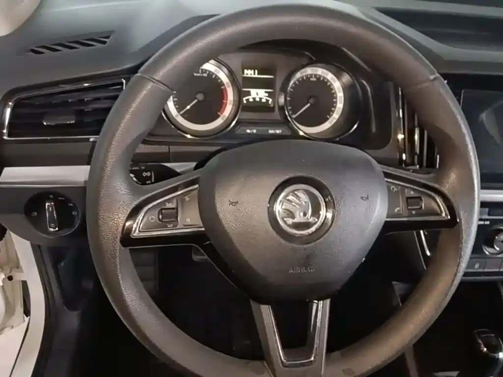 Skoda Kamiq 2018 — фото 11
