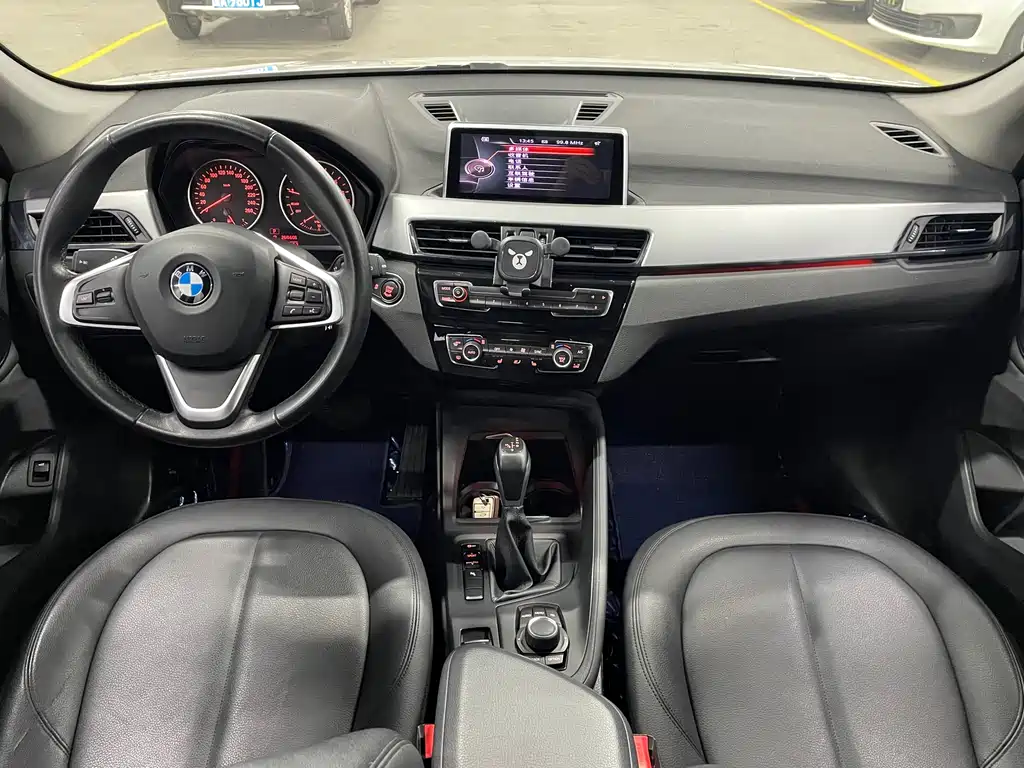 BMW X1 2017 — фото 11