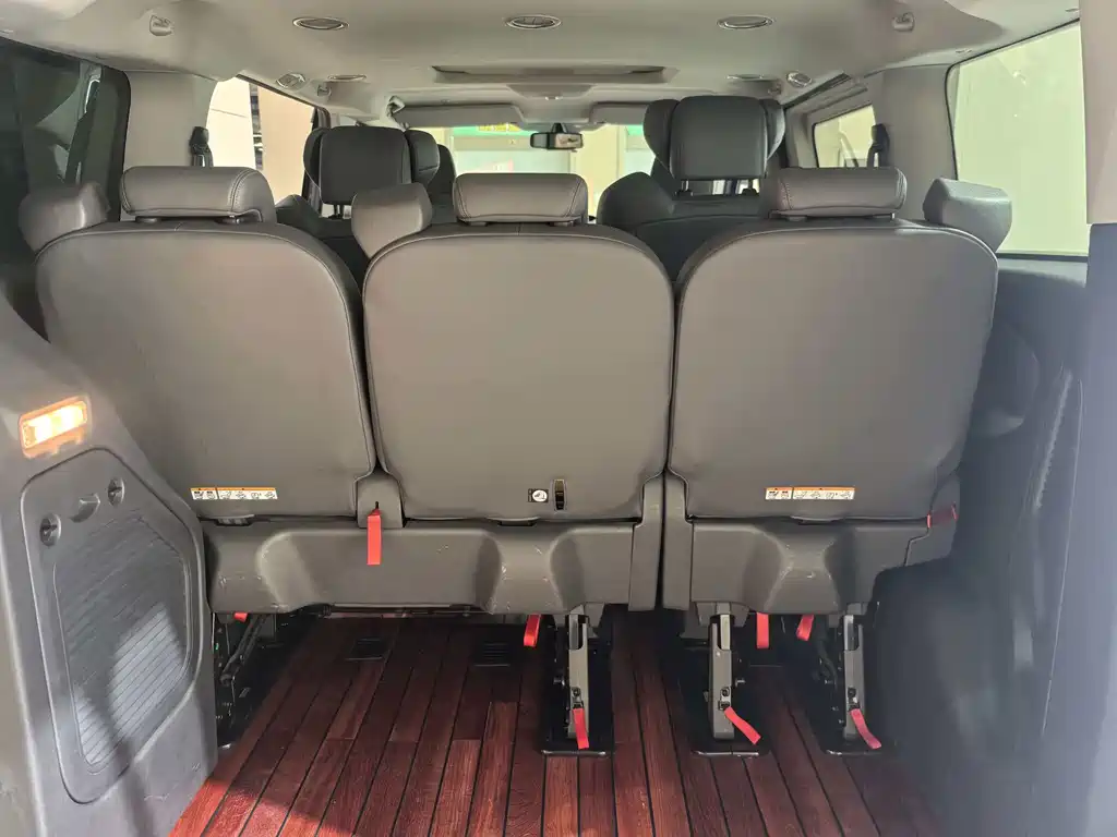 Ford Tourneo 2019 — фото 13