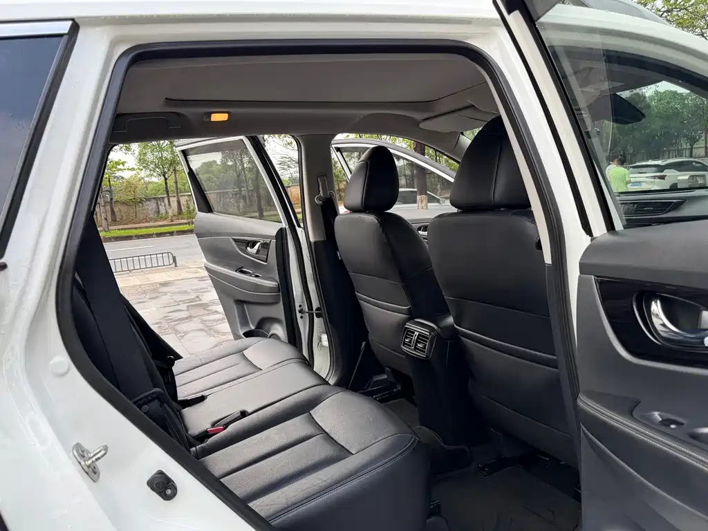 Nissan X-Trail 2020 — фото 16