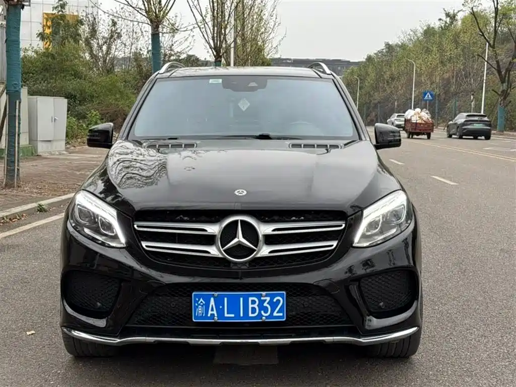 Mercedes-Benz GLE 2017 — фото 2