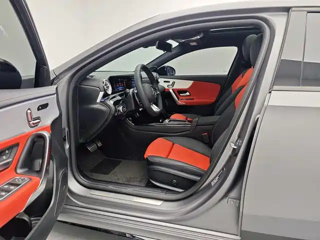 Mercedes-Benz A-Class AMG 2024 — фото 10