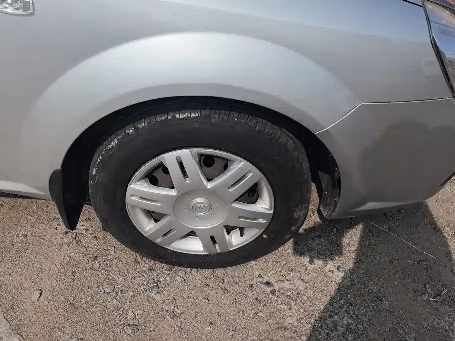 Buick Excelle 2013