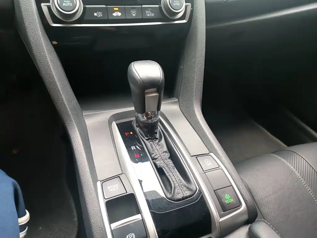 Honda Civic 2018 — фото 14