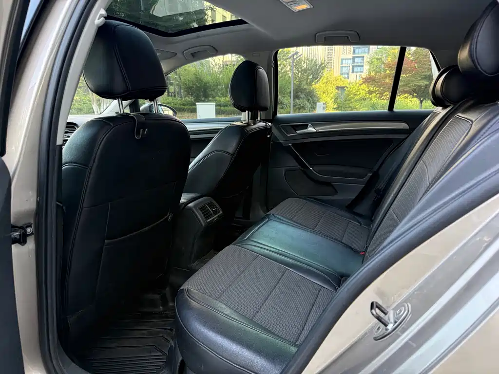 Volkswagen Golf 2014