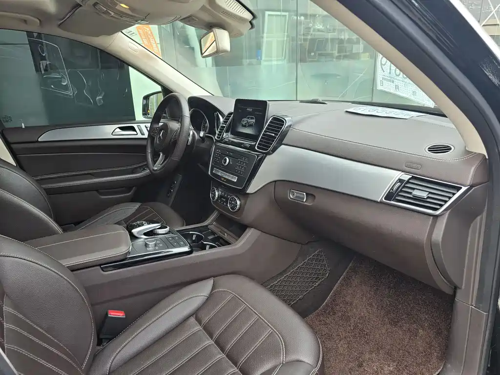 Mercedes-Benz GLS 2019 — фото 17