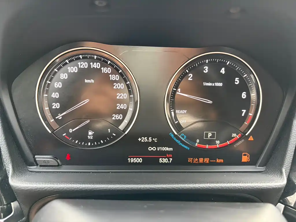 BMW 1 Series 2022 — фото 13