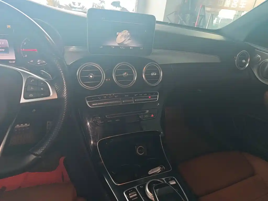 Mercedes-Benz C-Class 2018 — фото 13