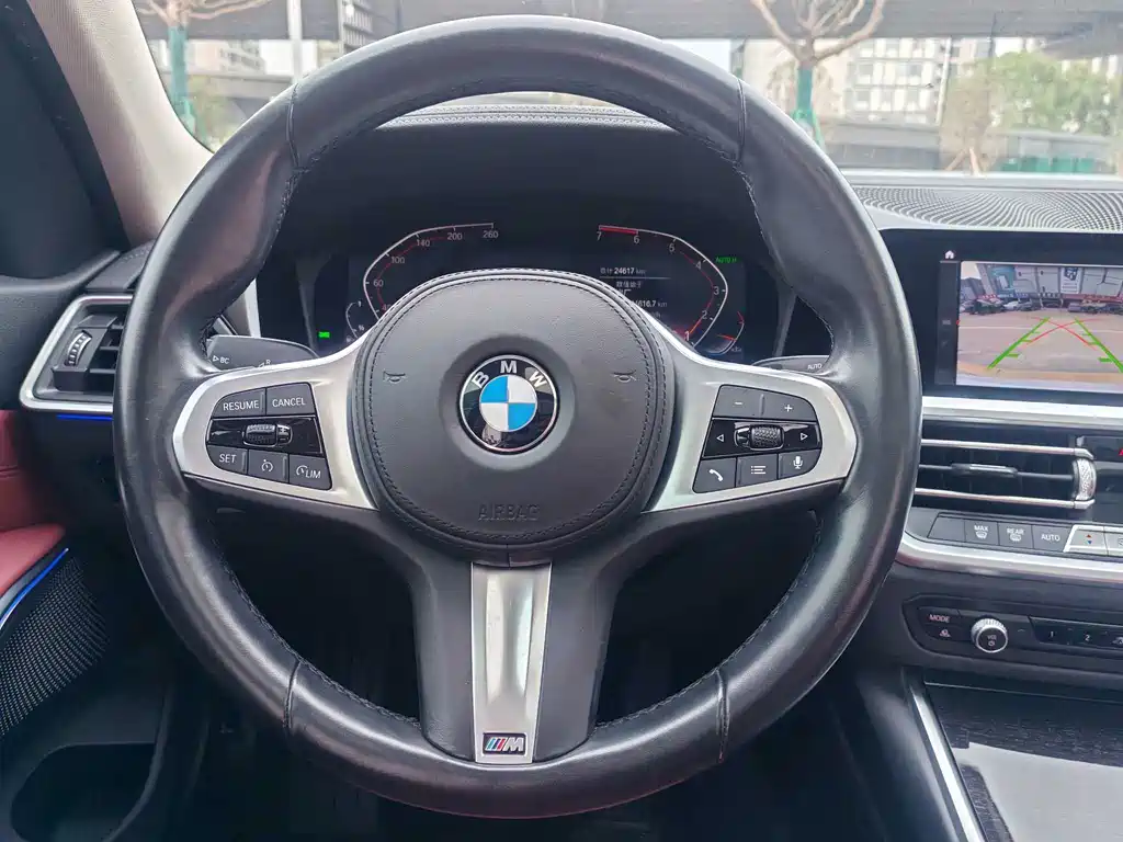 BMW 3 Series 2021 — фото 11