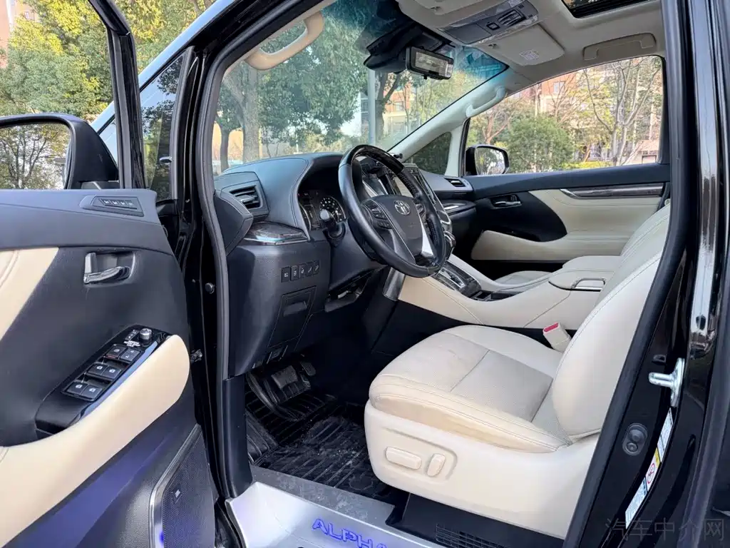 Toyota Vellfire 2020 — фото 6