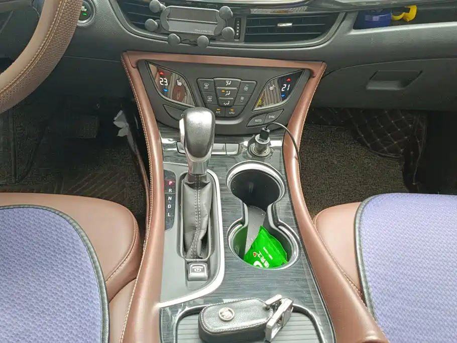 Buick Envision Plus 2021 — фото 16