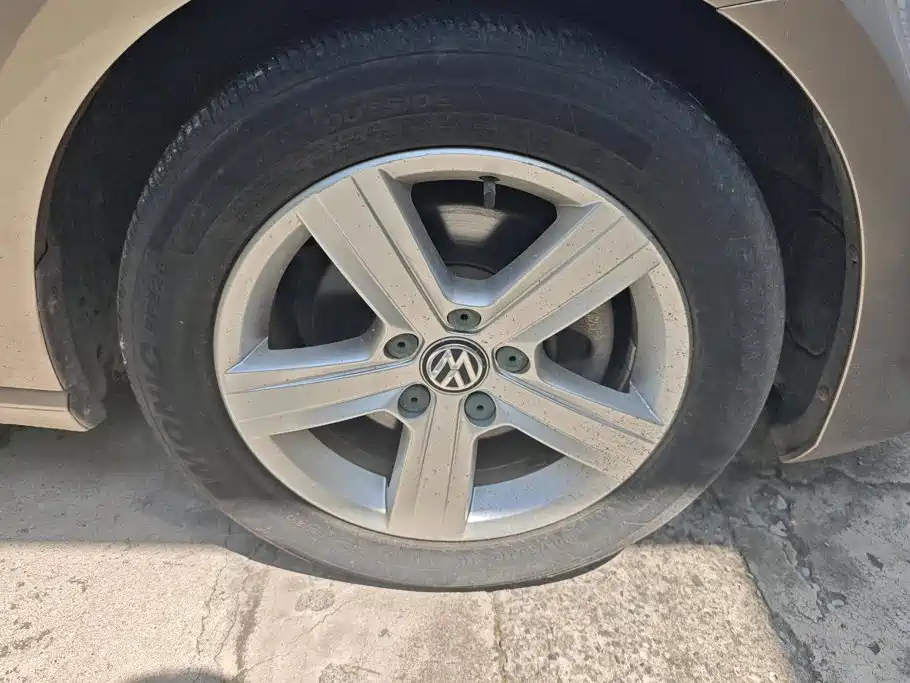 Volkswagen Golf 2014