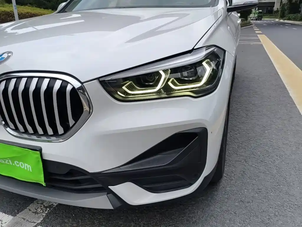 BMW X1 2022 — фото 24
