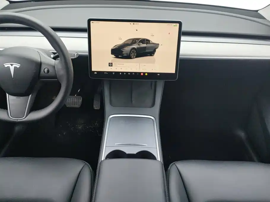Tesla Model Y 2024 — фото 16