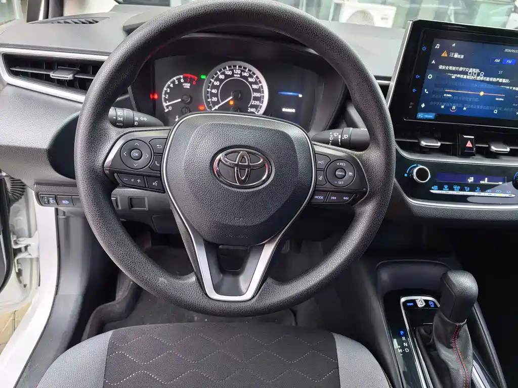 Toyota Corolla 2021 — фото 13