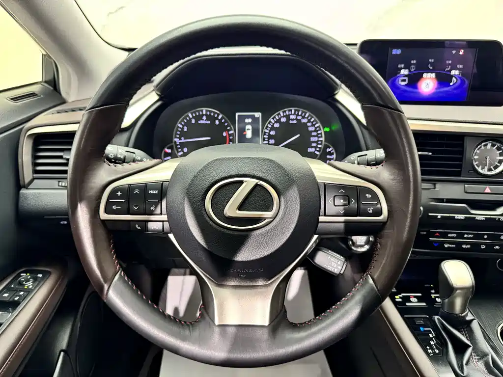 Lexus RX 2019 — фото 10