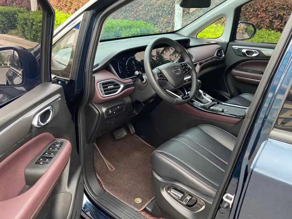 GAC Trumpchi M6 2024 — фото 4