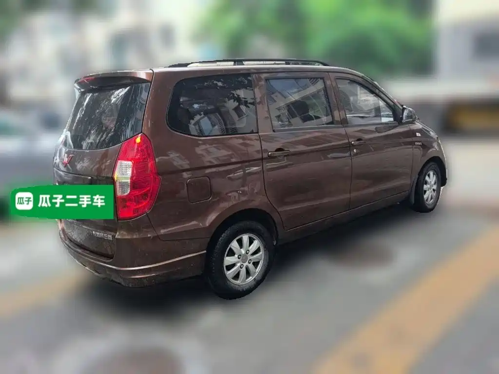 Wuling Hongguang 2018 — фото 4