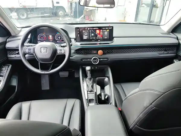 Honda Accord 2025