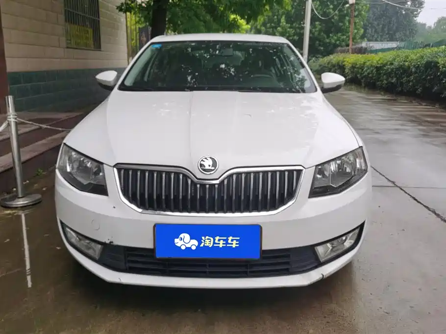 Skoda Octavia 2015 — фото 2