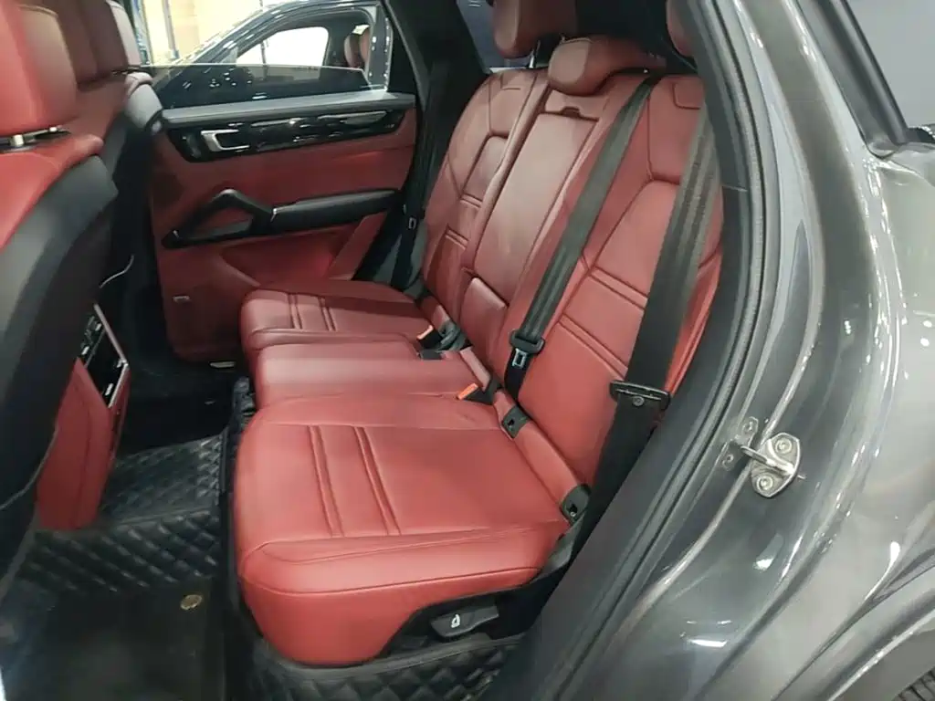 Porsche Cayenne 2022 — фото 17