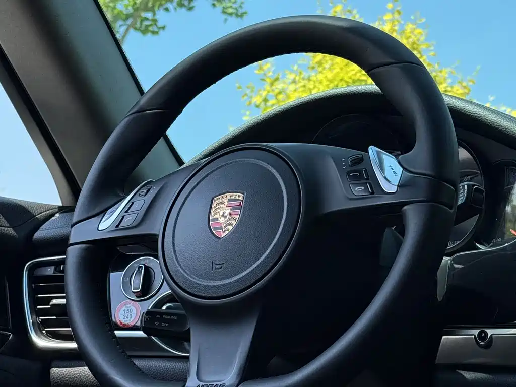 Porsche Panamera 2014 — фото 21