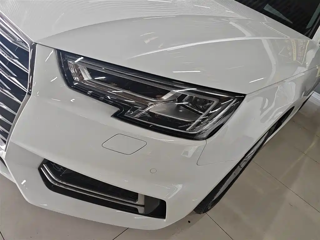 Audi A4L 2019 — фото 3