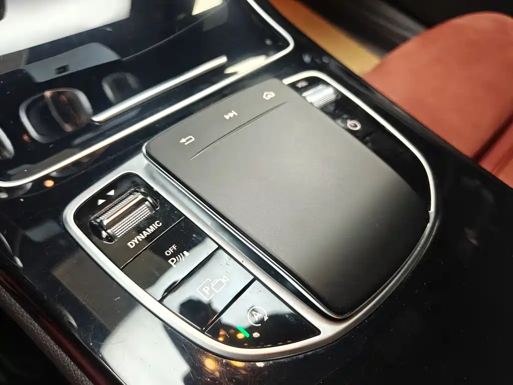 Mercedes-Benz C-Class 2020 — фото 11
