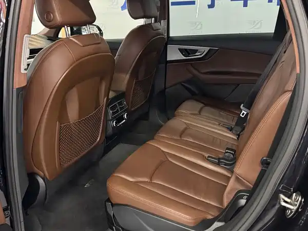 Audi Q7 2016