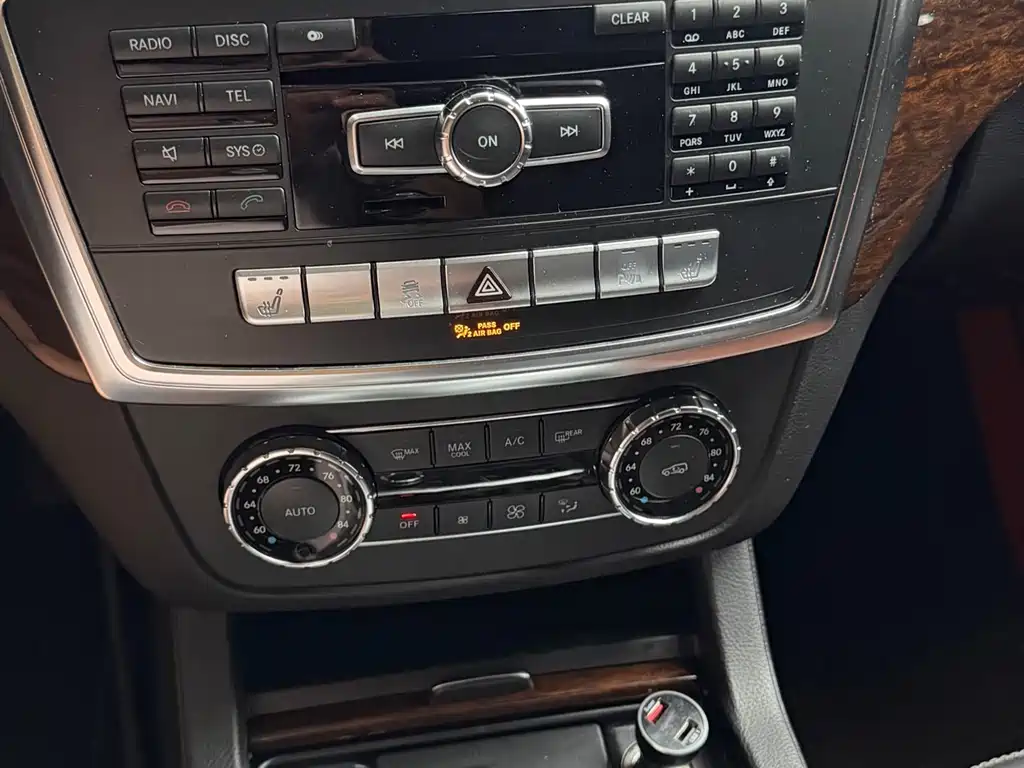 Mercedes-Benz GL-Class 2013 — фото 11