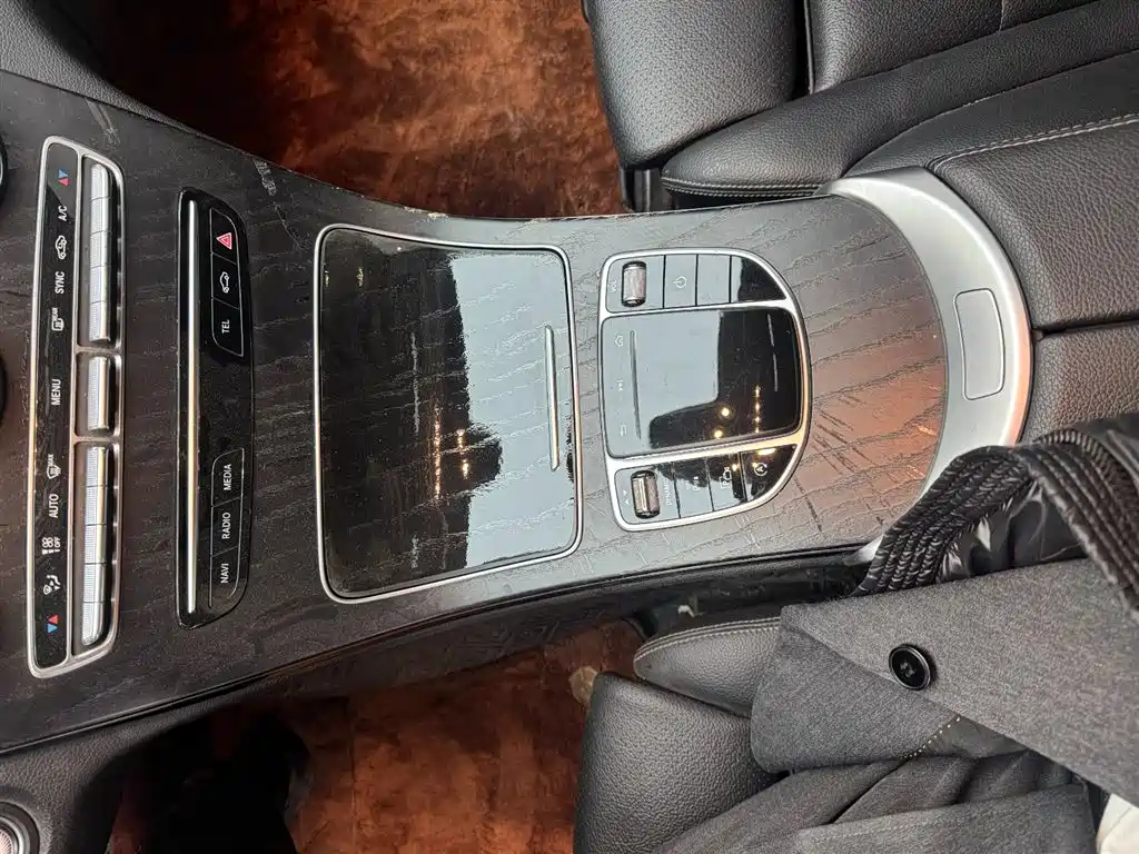 Mercedes-Benz C-Class 2020 — фото 16