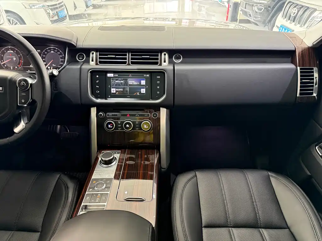 Land Rover Range Rover 2017 — фото 14
