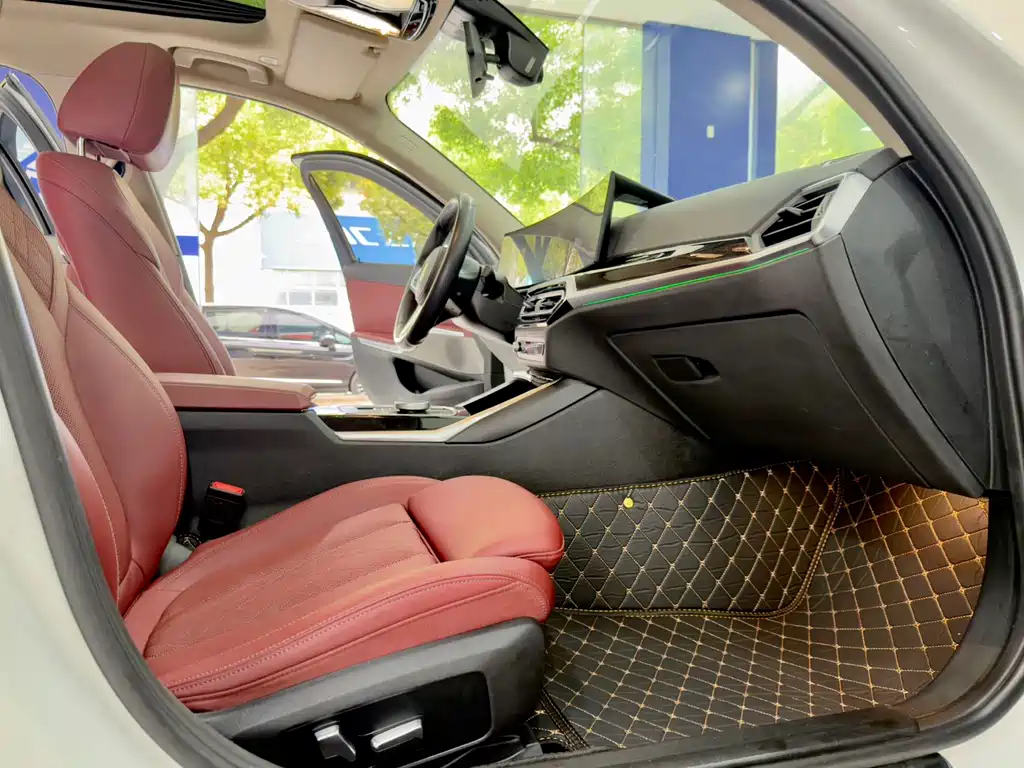 BMW i3 2023 — фото 13