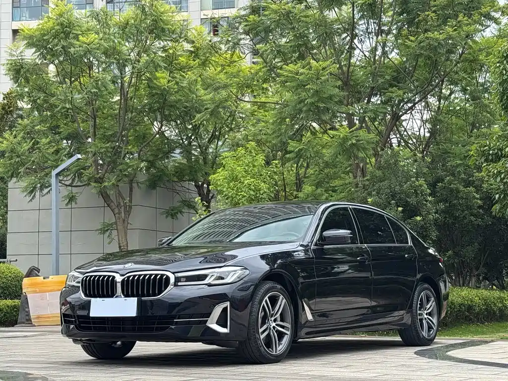 BMW 5 Series 2023