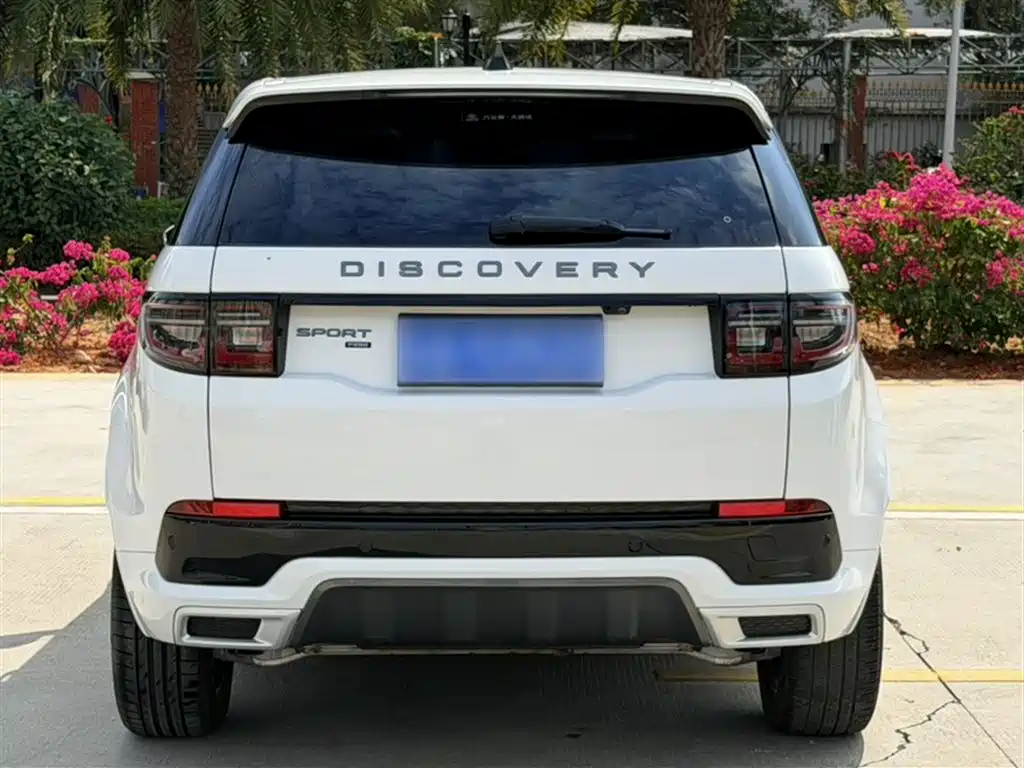 Land Rover Discovery Sport 2022 — фото 12