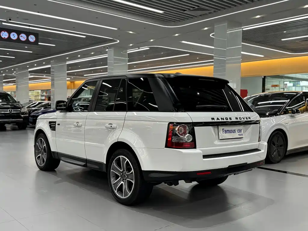 Land Rover Range Rover Sport 2012 — фото 13