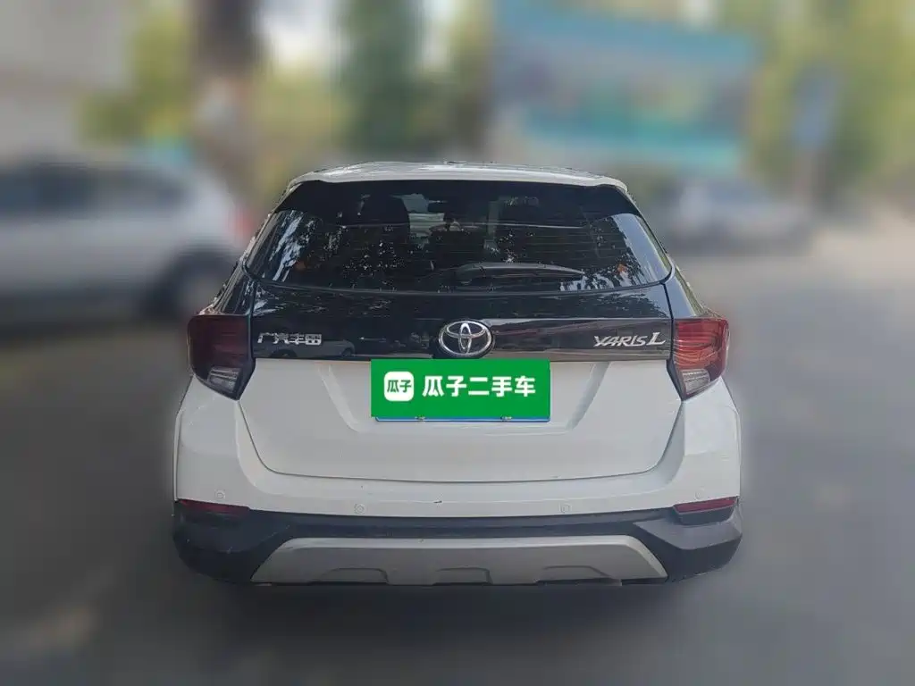 Toyota Yaris L 2022