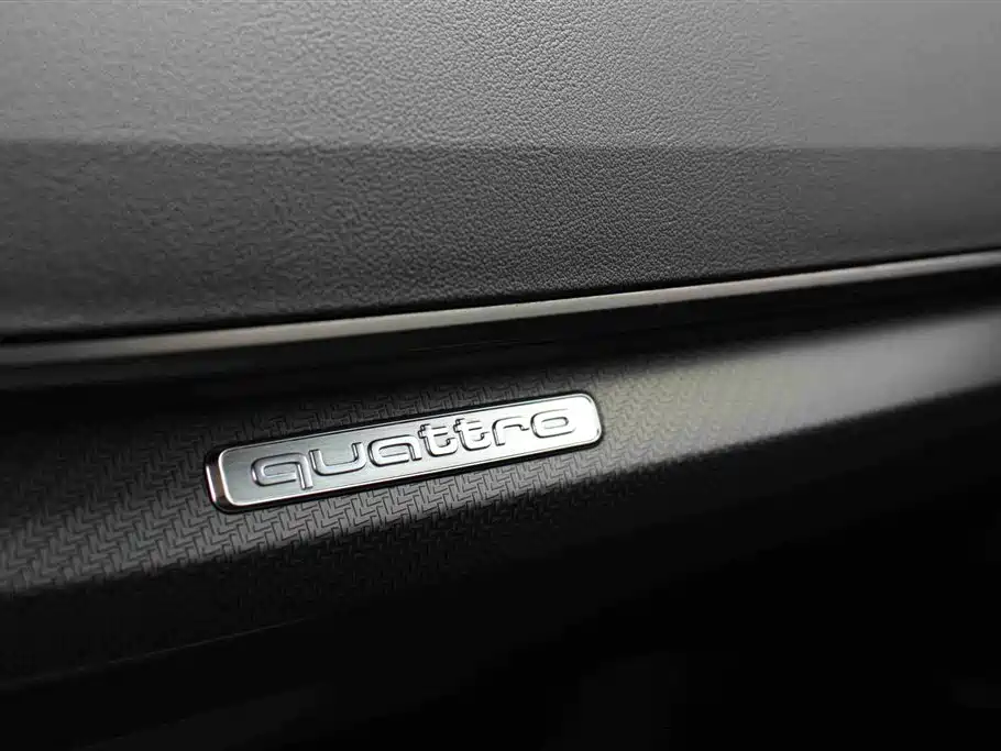 Audi Q5L 2022 — фото 8
